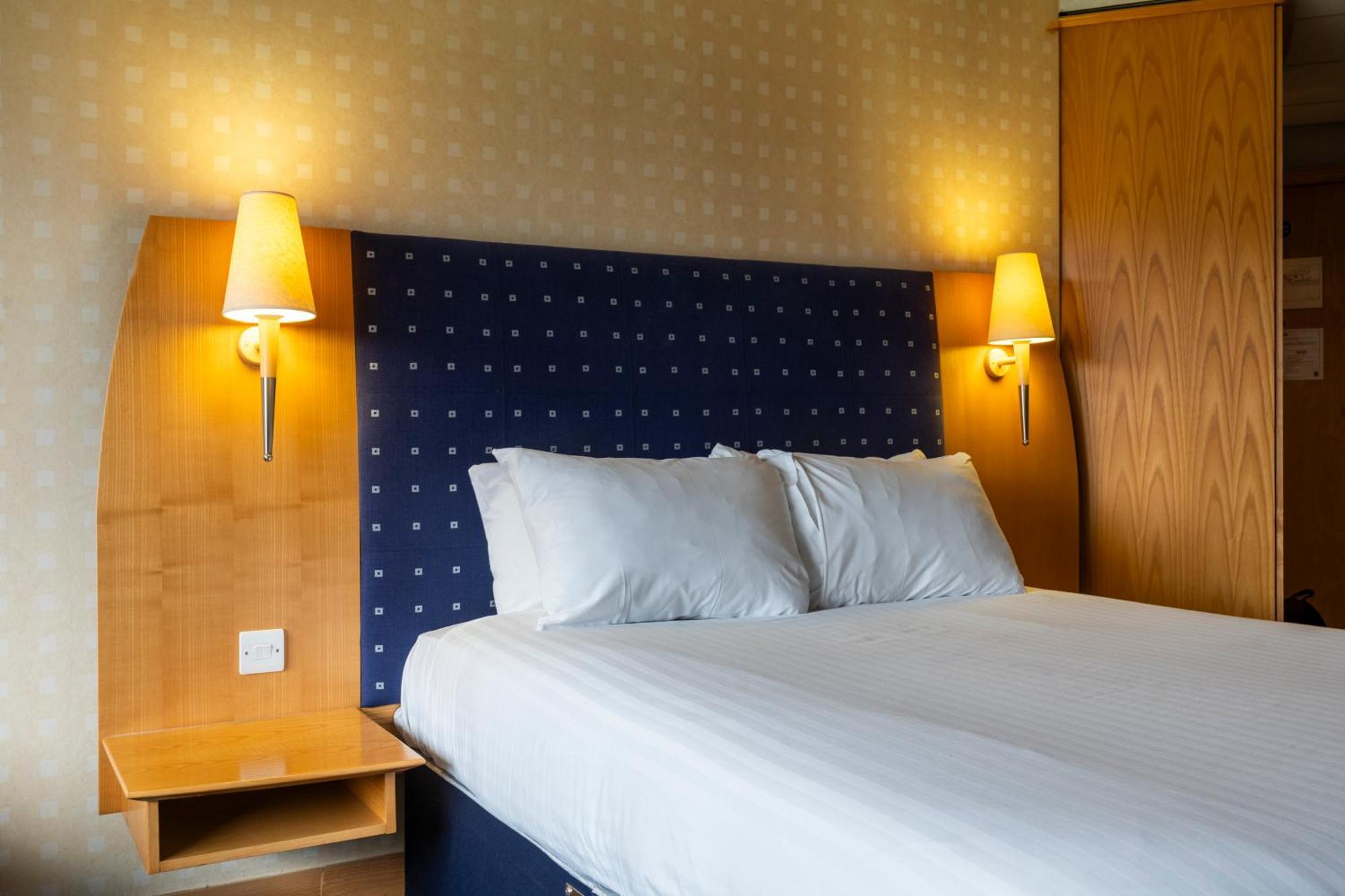 The Bolton Stadium Hotel, A Member Of Radisson Individuals Exterior foto